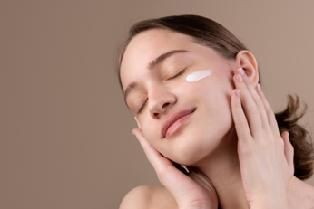 Why Ghee Is a Powerful Natural Ingredient for Skin Hydration